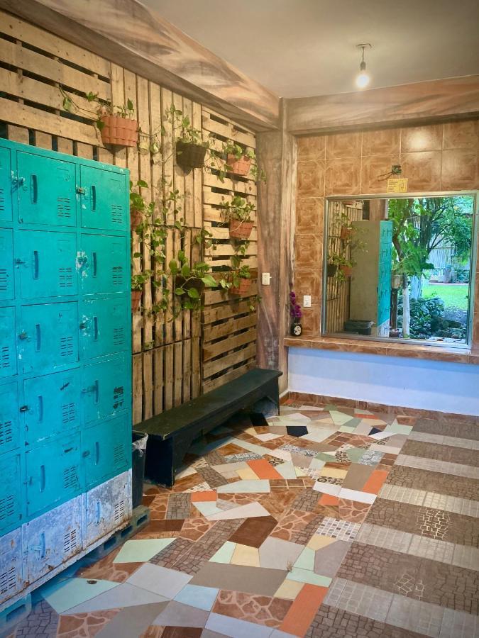 Yaxche Centro Hostal Y Camping バカラル エクステリア 写真
