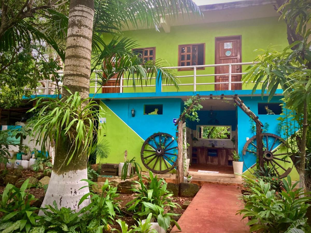 Yaxche Centro Hostal Y Camping バカラル エクステリア 写真