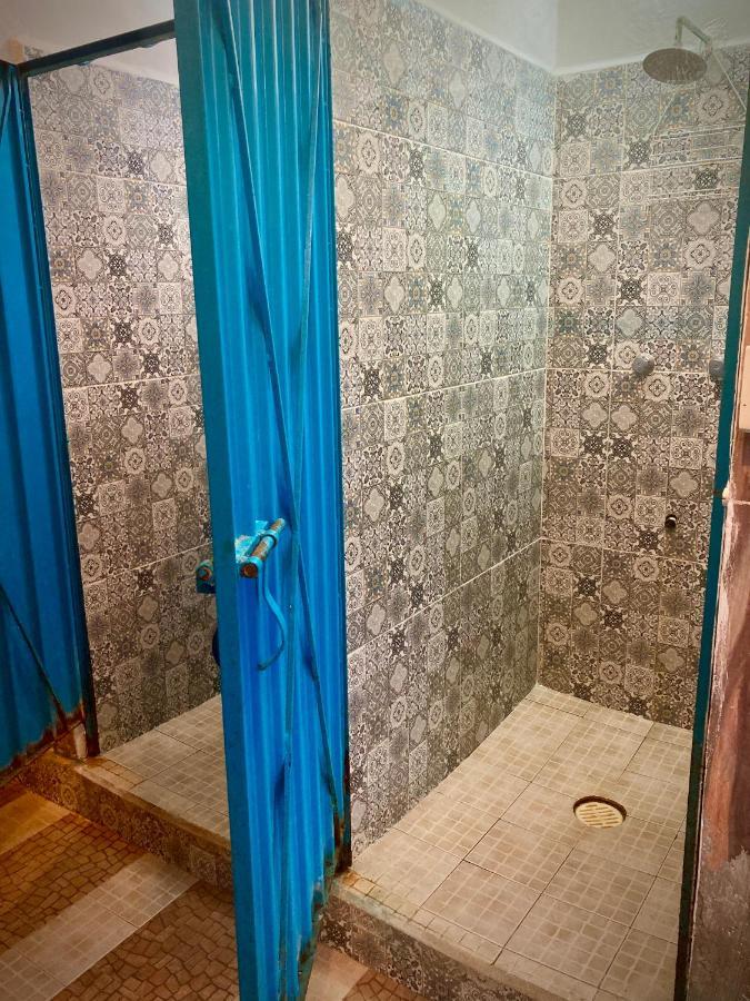 Yaxche Centro Hostal Y Camping バカラル エクステリア 写真