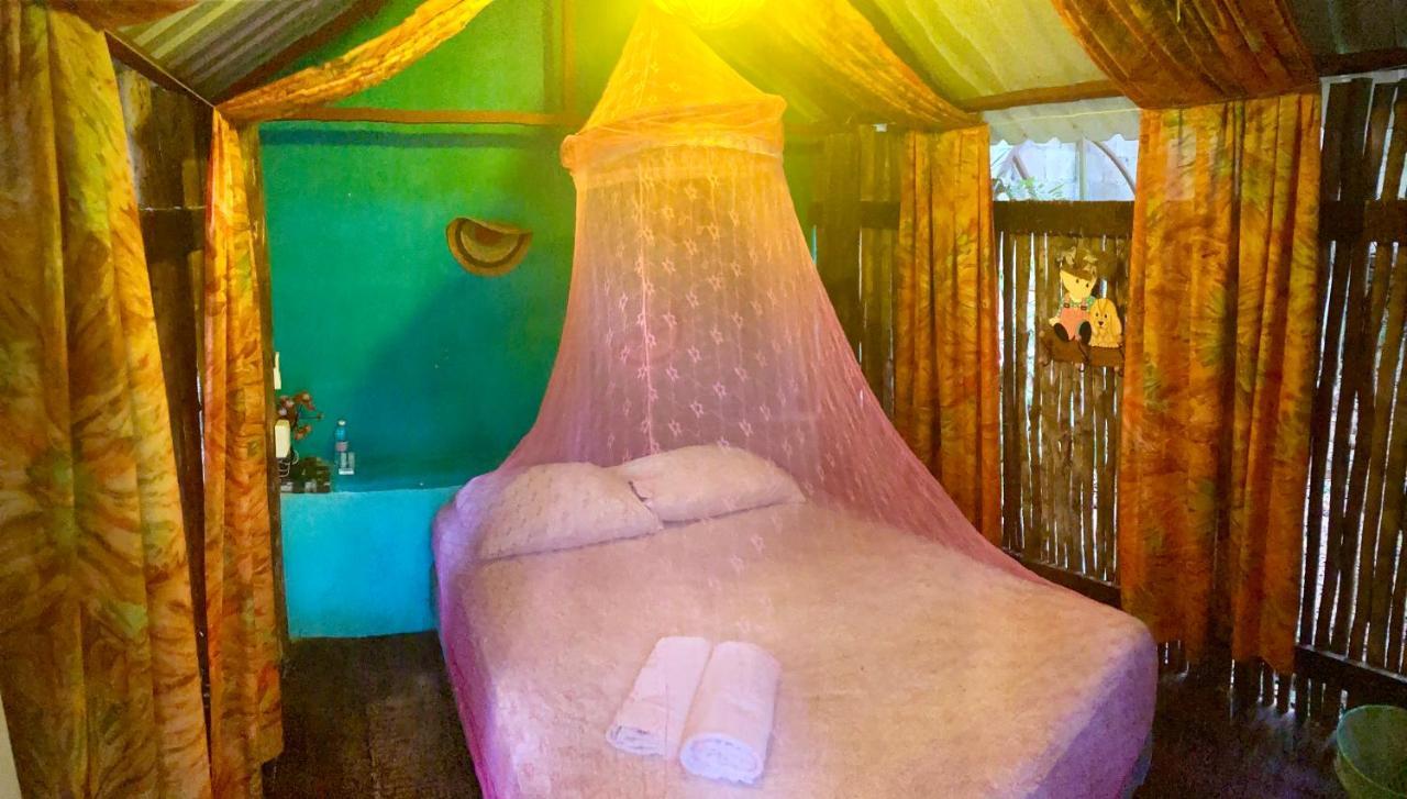Yaxche Centro Hostal Y Camping バカラル エクステリア 写真