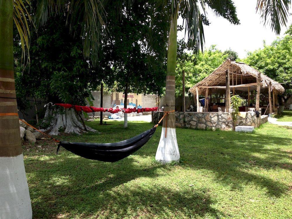 Yaxche Centro Hostal Y Camping バカラル エクステリア 写真
