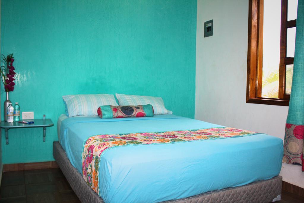 Yaxche Centro Hostal Y Camping バカラル エクステリア 写真