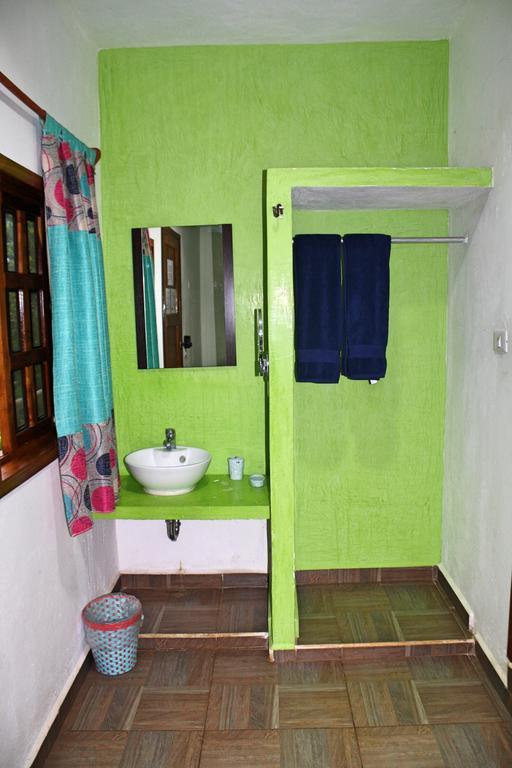 Yaxche Centro Hostal Y Camping バカラル エクステリア 写真