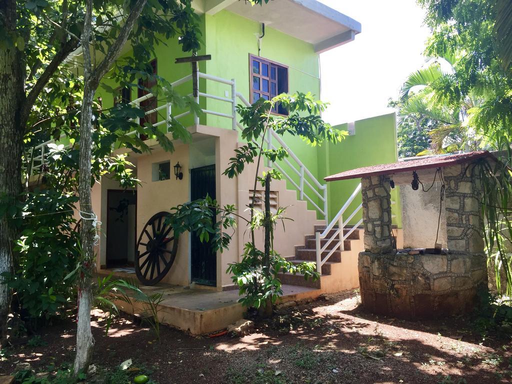Yaxche Centro Hostal Y Camping バカラル エクステリア 写真